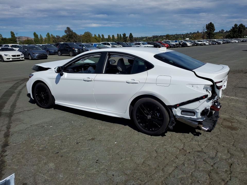 Photo 2 from auction – 2026 TOYOTA CAMRY with VIN 4T1DBADK9TU057738