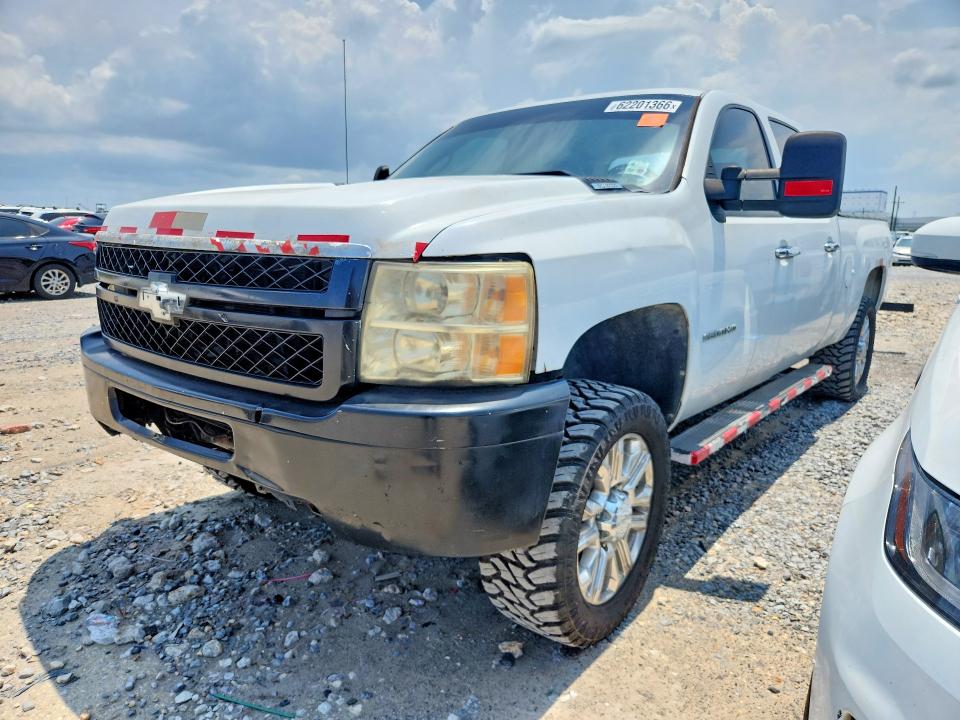 CHEVROLET SILVERADO 2011 with VIN 1GC1CVCG4BF257440 - Photo from auction