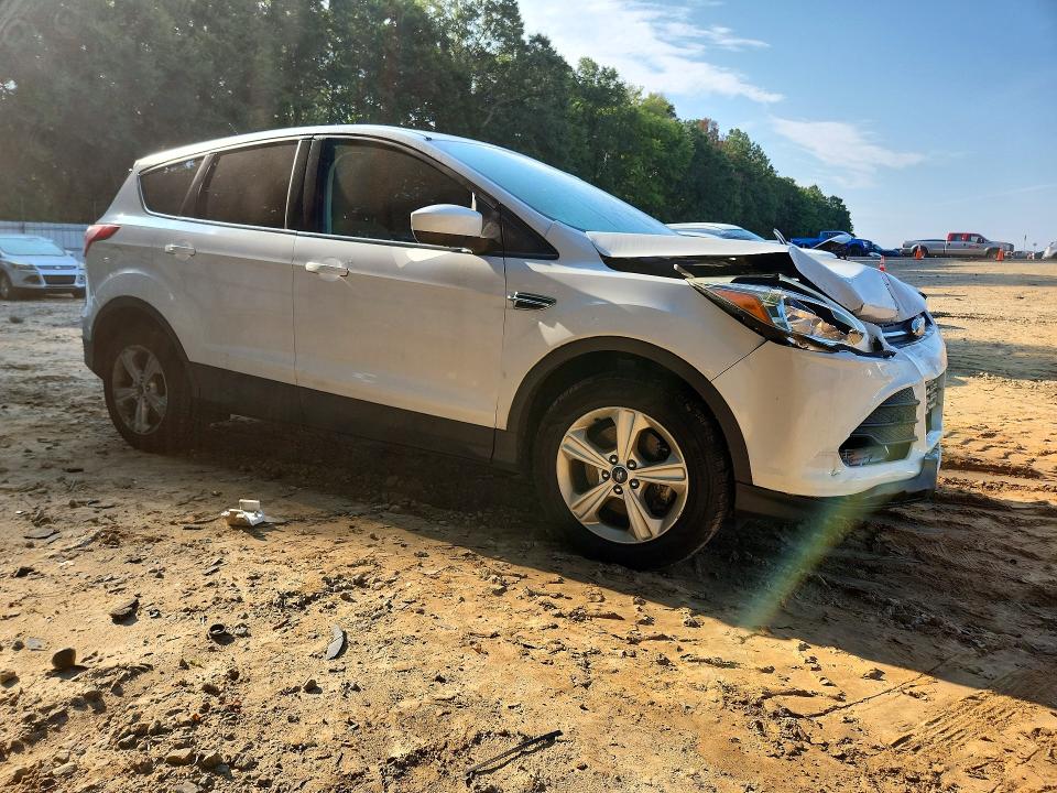 Photo 4 from auction – 2016 FORD ESCAPE with VIN 1FMCU0G96GUB25279