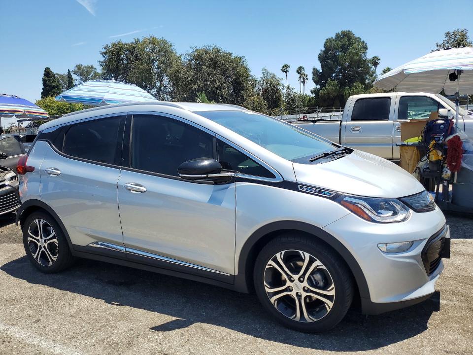 Photo 4 from auction – 2020 CHEVROLET BOLT EV with VIN 1G1FX6S06L4134796