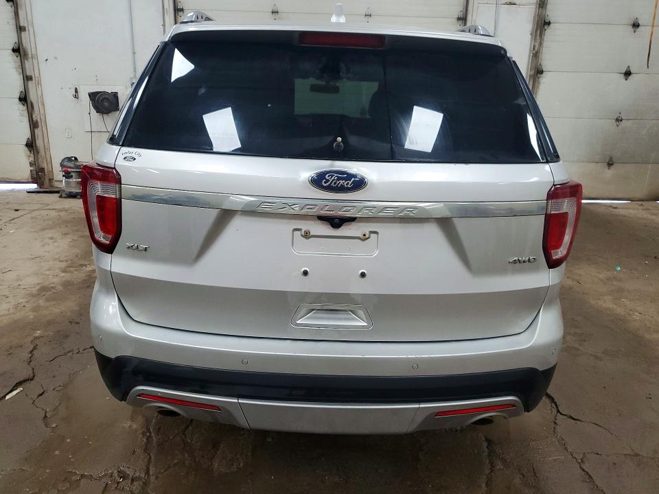 Photo 6 from auction – 2017 FORD EXPLORER with VIN 1FM5K8D86HGD83813