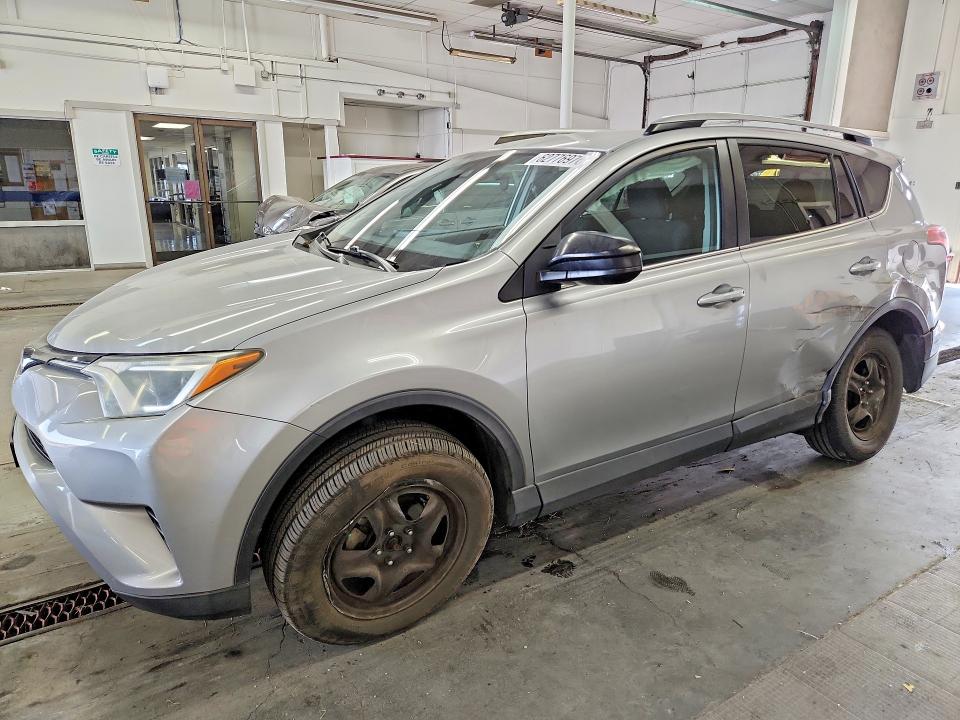 TOYOTA RAV4 2017 with VIN 2T3BFREV8HW639220 - Photo from auction