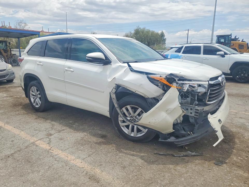 Photo 4 from auction – 2016 TOYOTA HIGHLANDER with VIN 5TDZKRFH6GS174049