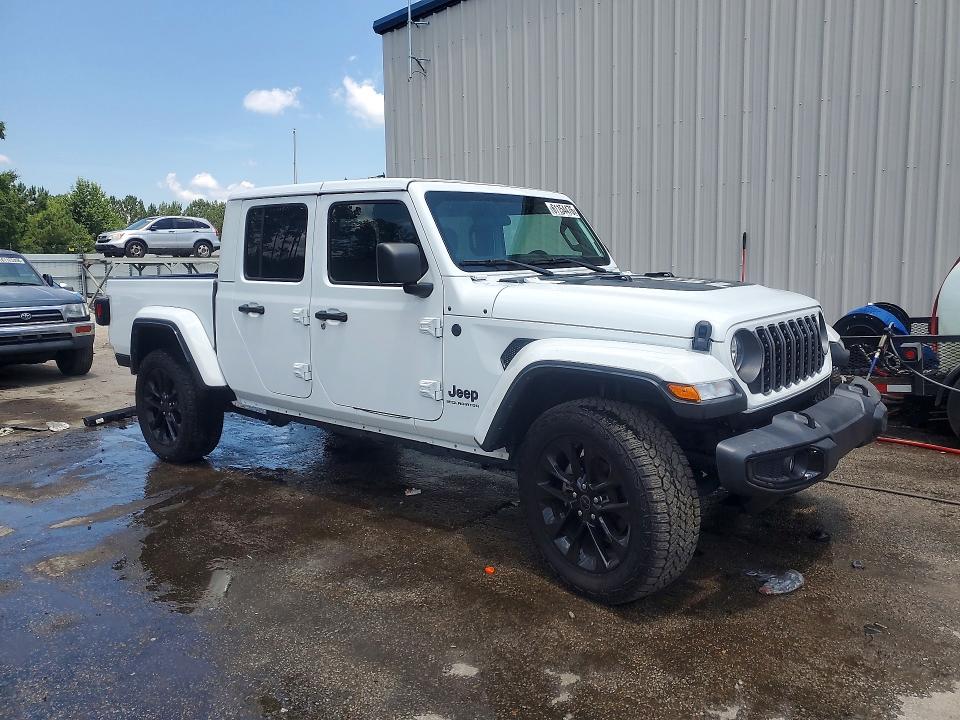 Photo 4 from auction – 2025 JEEP GLADIATOR with VIN 1C6PJTAG5SL503198