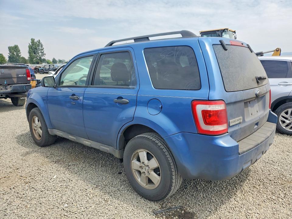Photo 2 from auction – 2010 FORD ESCAPE with VIN 1FMCU0D70AKA07895