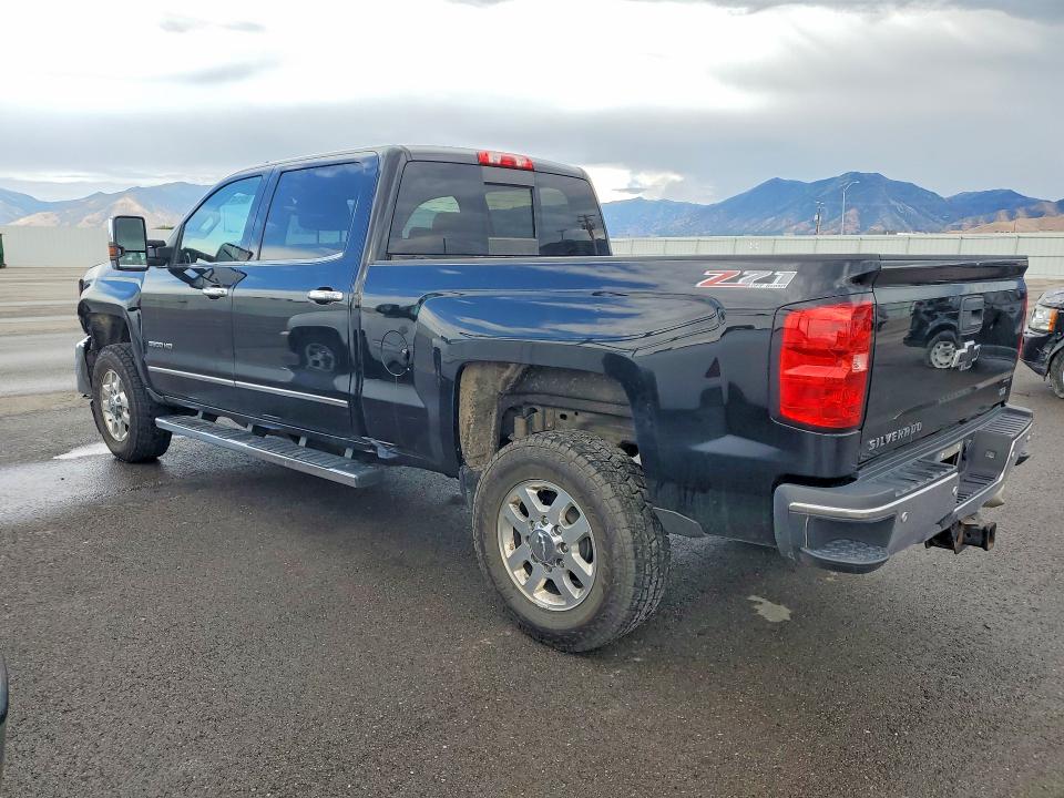 Photo 2 from auction – 2015 CHEVROLET SILVERADO with VIN 1GC4K0C83FF678261