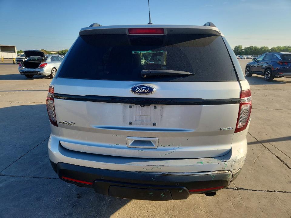 Photo 6 from auction – 2015 FORD EXPLORER with VIN 1FM5K8GT5FGB31757