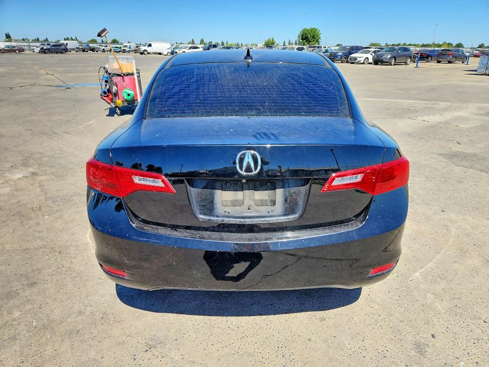Zdjęcie 6 z aukcji – 2014 ACURA ILX z VIN 19VDE1F35EE011528