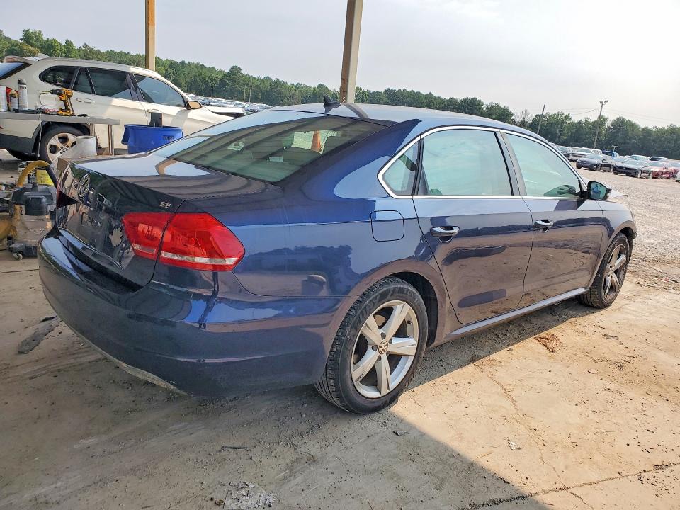 Photo 3 from auction – 2013 VOLKSWAGEN PASSAT with VIN 1VWBP7A38DC126162