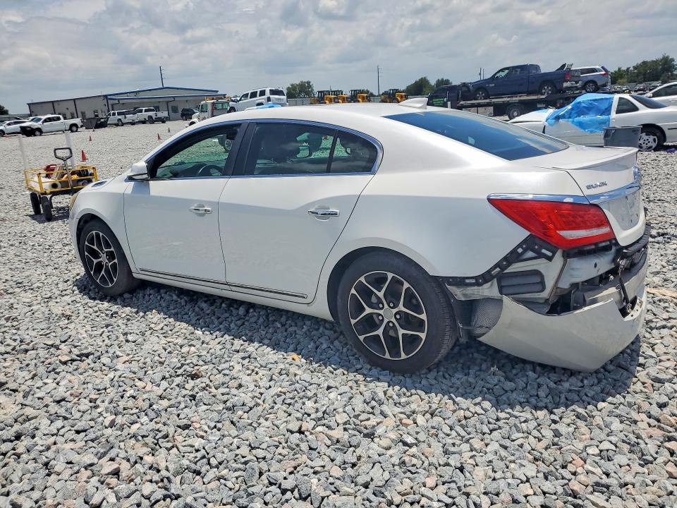 Photo 2 from auction – 2016 BUICK LACROSSE with VIN 1G4G45G35GF244455