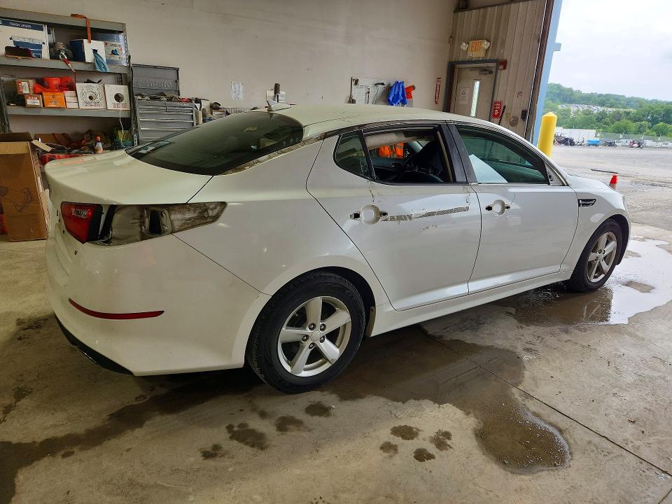 Zdjęcie 3 z aukcji – 2015 KIA OPTIMA z VIN KNAGM4A70F5649523