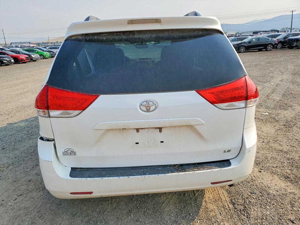 Photo 6 from auction – 2013 TOYOTA SIENNA with VIN 5TDKK3DC8DS337351