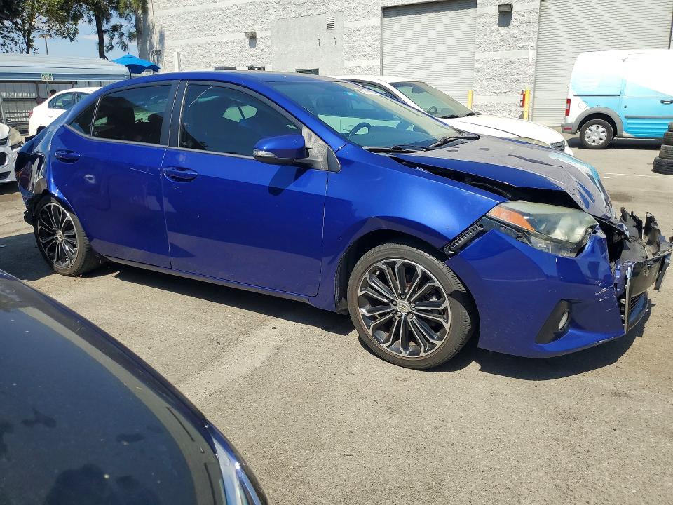 Photo 4 from auction – 2015 TOYOTA COROLLA with VIN 5YFBURHE2FP304608