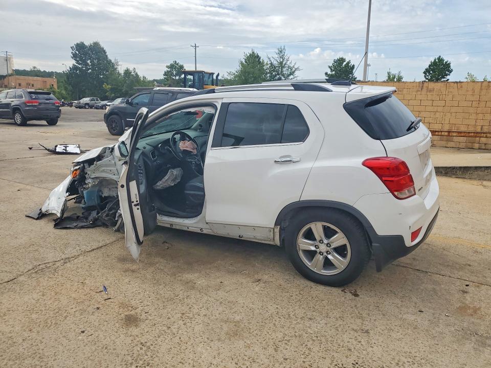 Photo 2 from auction – 2017 CHEVROLET TRAX with VIN 3GNCJLSB7HL282248
