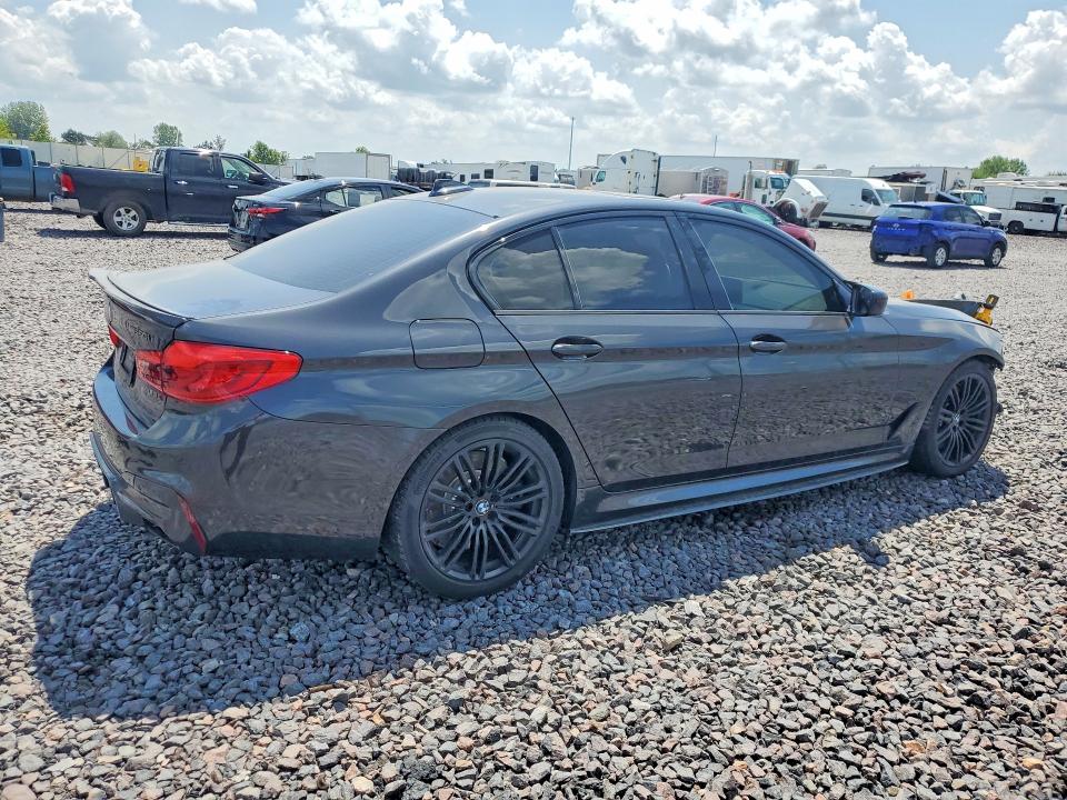 Photo 3 from auction – 2020 BMW M550XI with VIN WBAJS7C04LBN96402