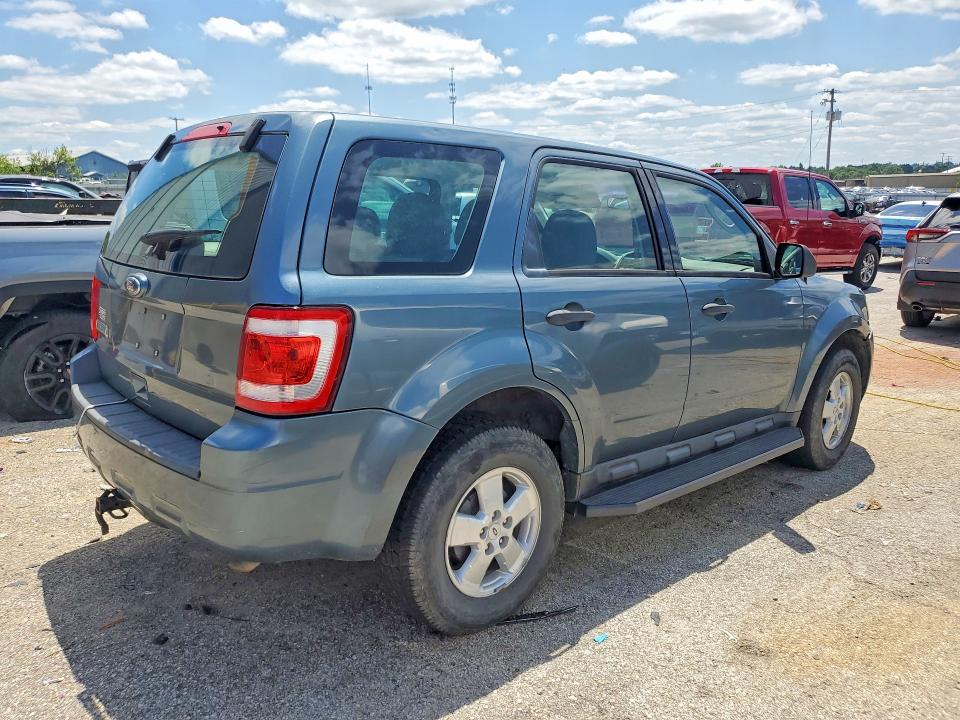 Photo 3 from auction – 2010 FORD ESCAPE with VIN 1FMCU9C79AKA02216