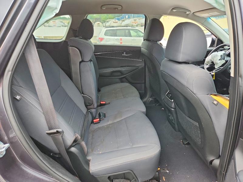 Photo 11 from auction – 2019 KIA SORENTO with VIN 5XYPGDA31KG439960