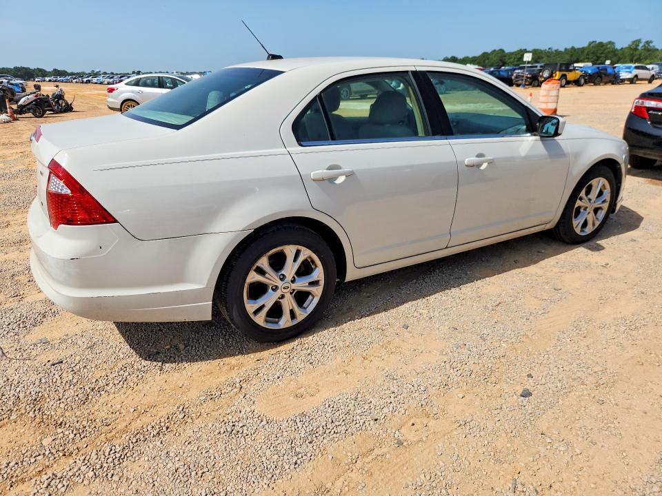 Photo 3 from auction – 2012 FORD FUSION with VIN 3FAHP0HA6CR379348