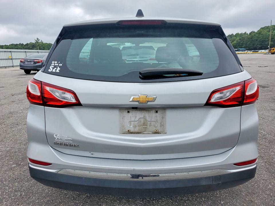 Photo 6 from auction – 2018 CHEVROLET EQUINOX with VIN 2GNAXHEV1J6300908