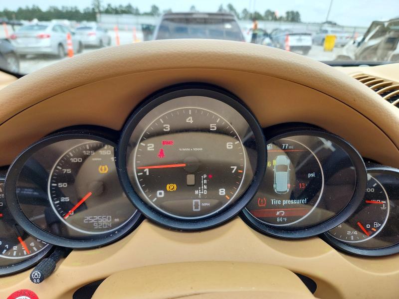 Снимка 9 от търг – 2012 PORSCHE CAYENNE с VIN WP1AA2A2XCLA07715