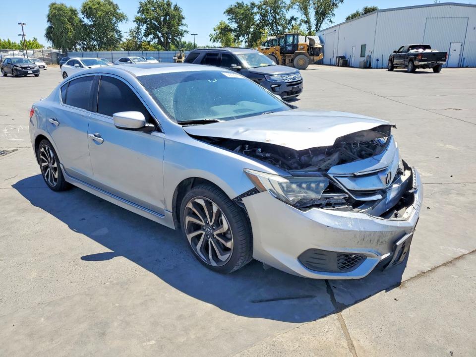 Photo 4 from auction – 2018 ACURA ILX with VIN 19UDE2F4XJA009066
