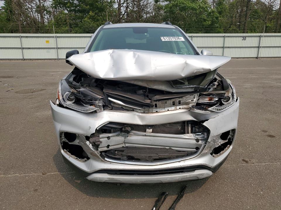 Photo 5 from auction – 2019 CHEVROLET TRAX with VIN KL7CJPSB9KB887054
