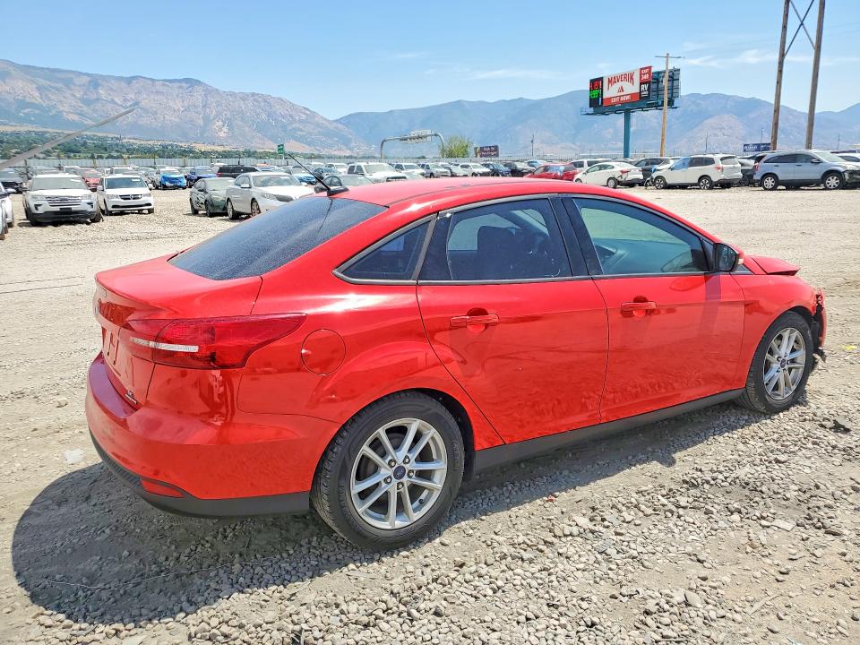 Photo 3 from auction – 2015 FORD FOCUS with VIN 1FADP3F22FL281139