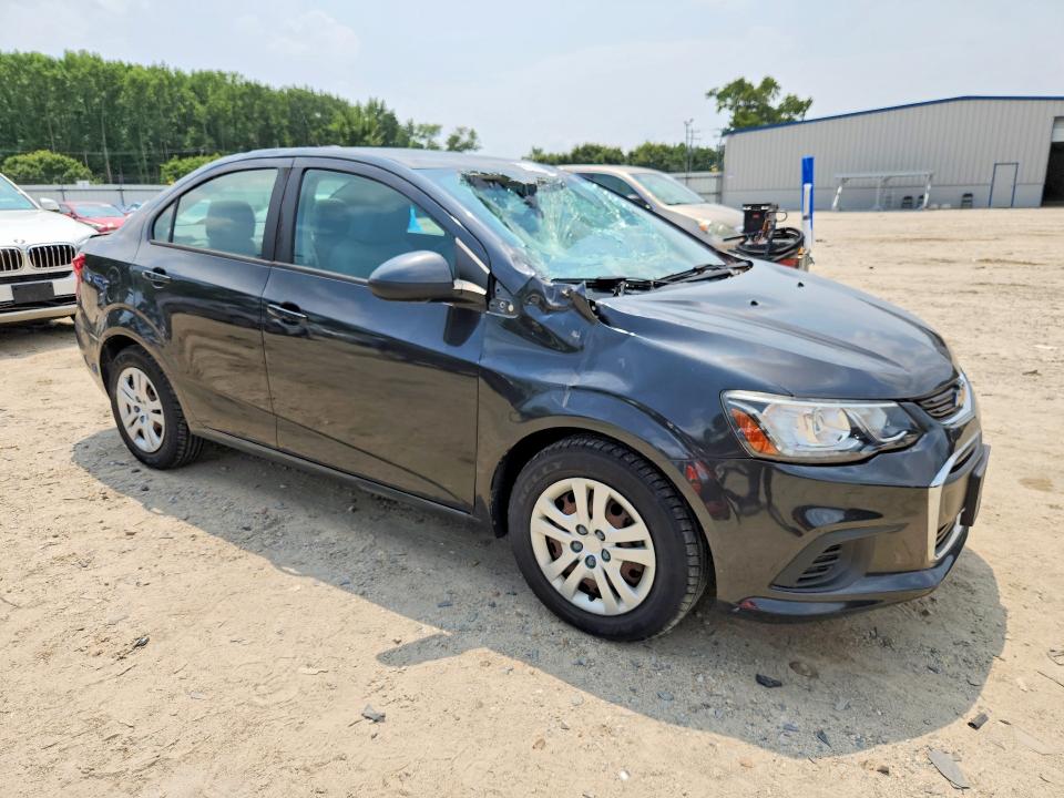 Photo 4 from auction – 2017 CHEVROLET SONIC with VIN 1G1JB5SH6H4114581
