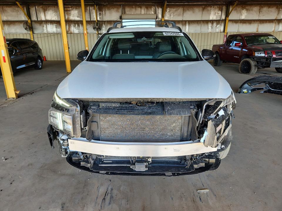Photo 5 from auction – 2023 HYUNDAI SANTA FE with VIN 5NMS64AJ1PH606794