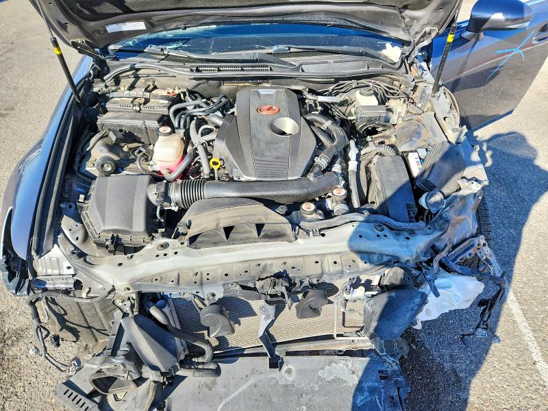 Photo 11 from auction – 2016 LEXUS IS with VIN JTHBA1D2XG5037561