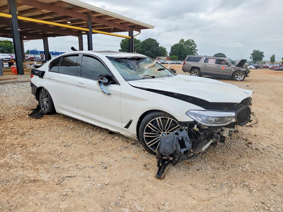 Photo 4 from auction – 2017 BMW 540 with VIN WBAJE7C3XHG889412