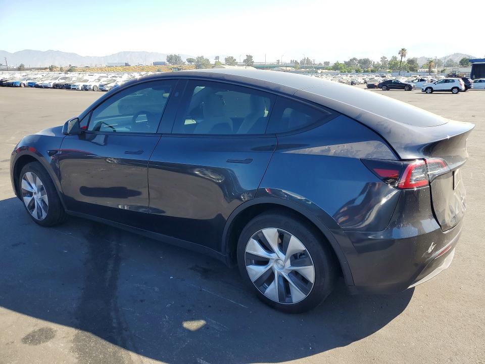 Photo 2 from auction – 2024 TESLA MODEL Y with VIN 7SAYGDED8RF037008