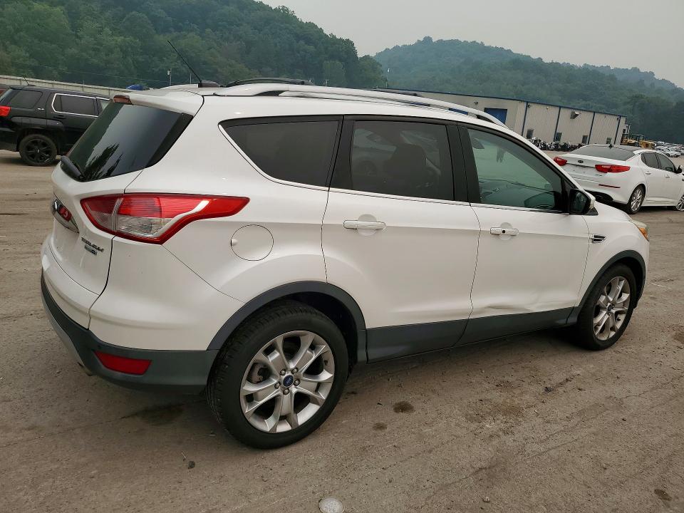 Photo 3 from auction – 2015 FORD ESCAPE with VIN 1FMCU9JX4FUA89215