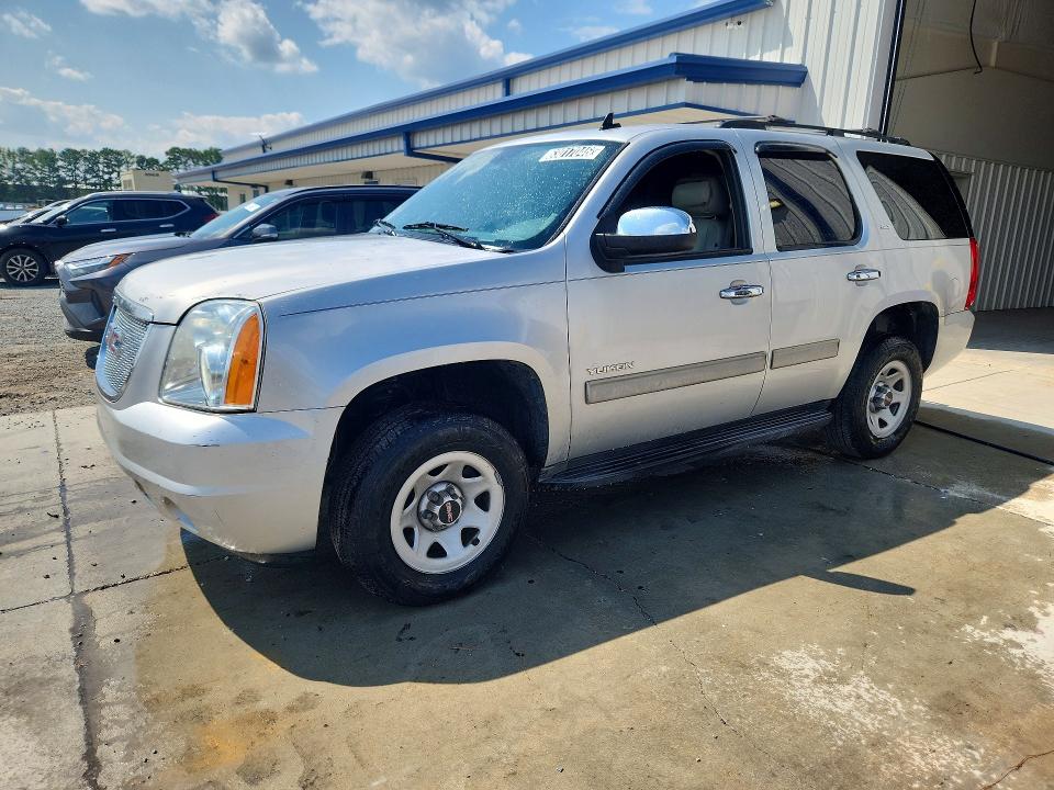 GMC YUKON 2014 with VIN 1GKS1CE06ER247756 - Photo from auction
