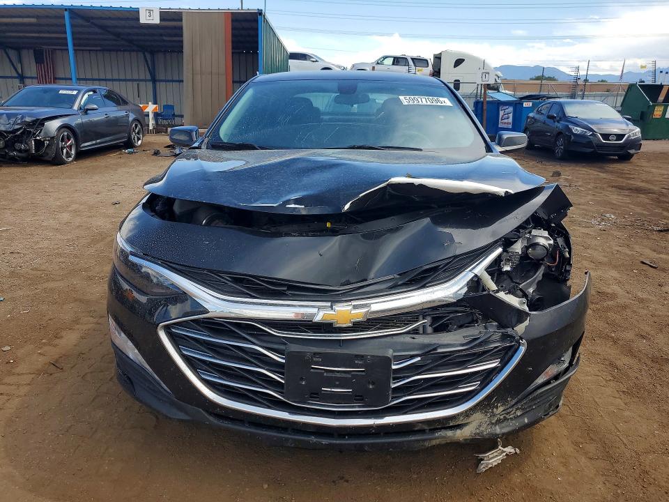 Photo 5 from auction – 2021 CHEVROLET MALIBU with VIN 1G1ZD5ST0MF046472