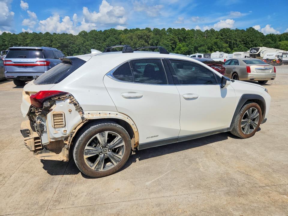 Photo 3 from auction – 2019 LEXUS UX with VIN JTHU9JBH7K2010479