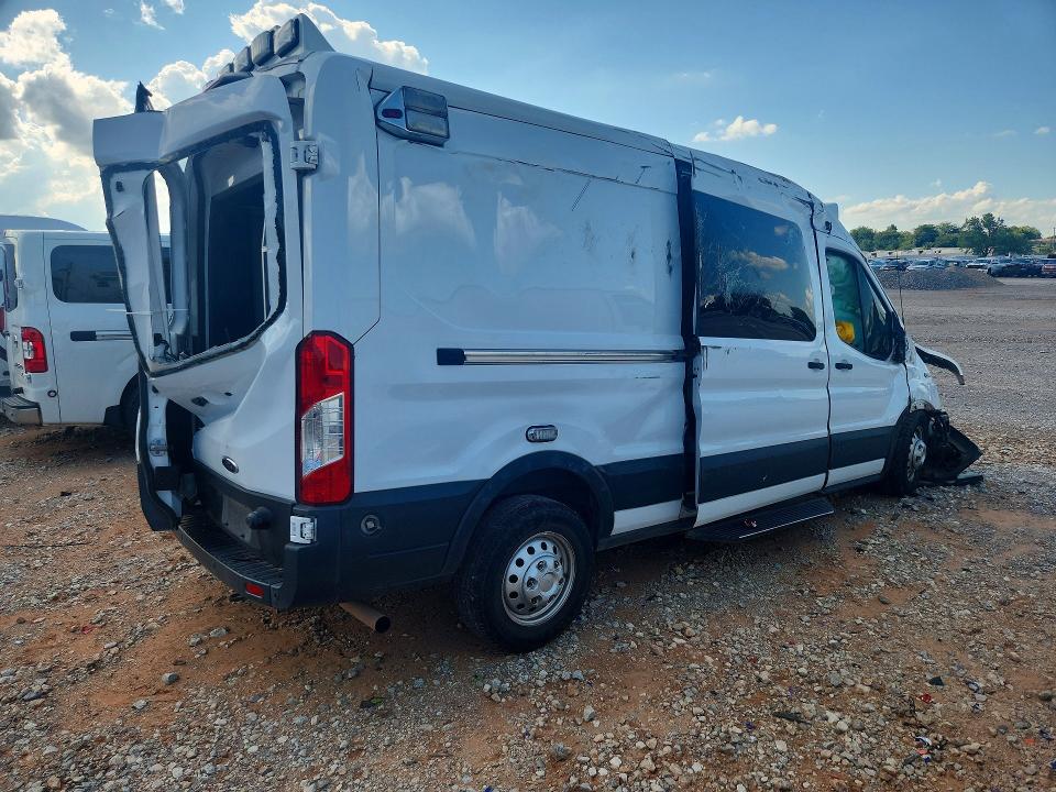 Photo 3 from auction – 2022 FORD TRANSIT T- with VIN 1FDBW9CG3NKA44814