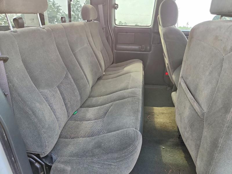 Снимка 10 от търг – 2004 CHEVROLET SILVERADO с VIN 1GCHK29224E387916