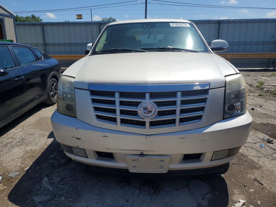 Photo 5 from auction – 2008 CADILLAC ESCALADE with VIN 1GYFK66828R119061