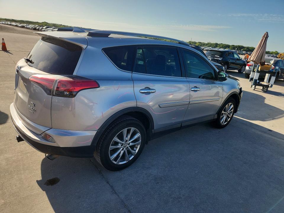 Photo 3 from auction – 2017 TOYOTA RAV4 with VIN 2T3DFREV9HW669030