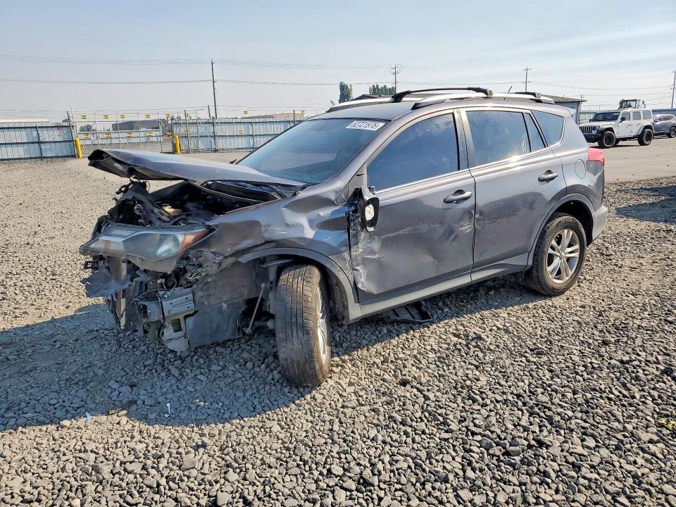 TOYOTA RAV4 2015 with VIN 2T3BFREV3FW276354 - Photo from auction