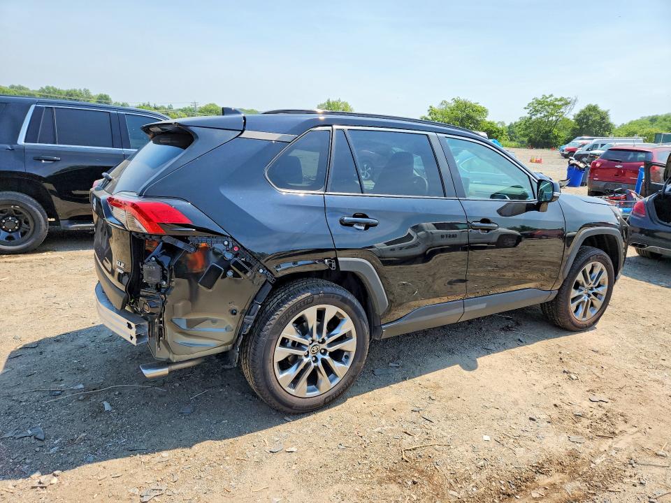 Photo 3 from auction – 2025 TOYOTA RAV4 with VIN 2T3A1RFV7SW625339