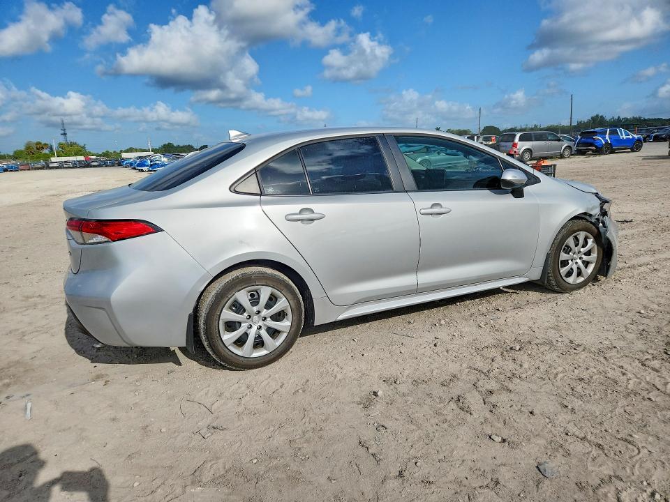 Photo 3 from auction – 2025 TOYOTA COROLLA with VIN 5YFB4MDE8SP262187