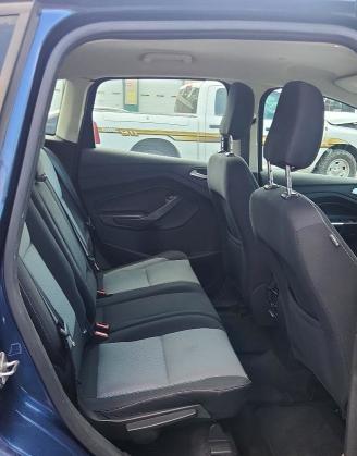 Photo 10 from auction – 2018 FORD C-MAX with VIN 1FADP5AU5JL105621