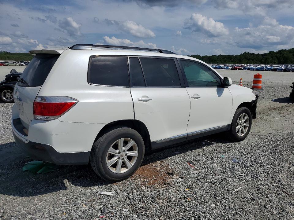 Photo 3 from auction – 2012 TOYOTA HIGHLANDER with VIN 5TDBK3EH8CS117622