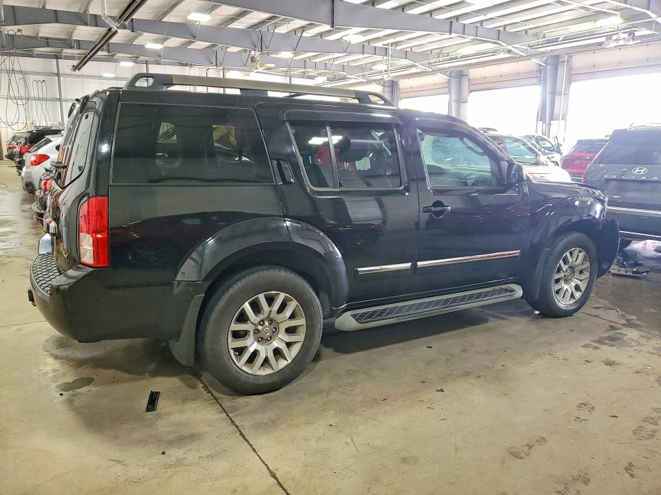 Photo 3 from auction – 2010 NISSAN PATHFINDER with VIN 5N1AR1NB6AC626934