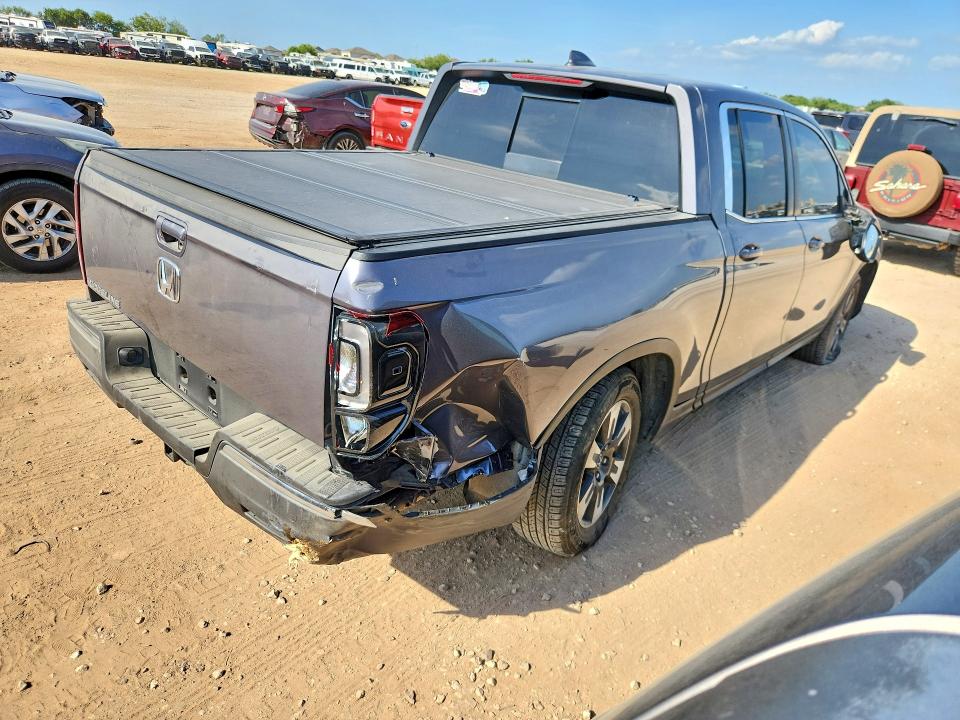 Photo 3 from auction – 2019 HONDA RIDGELINE with VIN 5FPYK2F6XKB003665