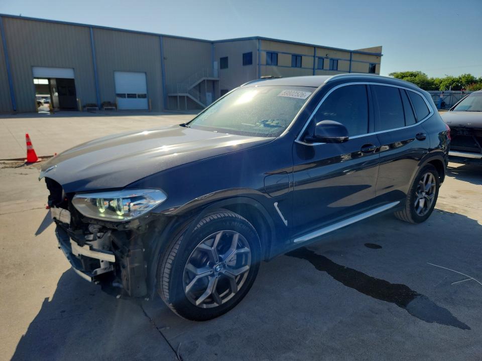 BMW X3 2021 with VIN 5UXTS1C01M9D84611 - Photo from auction