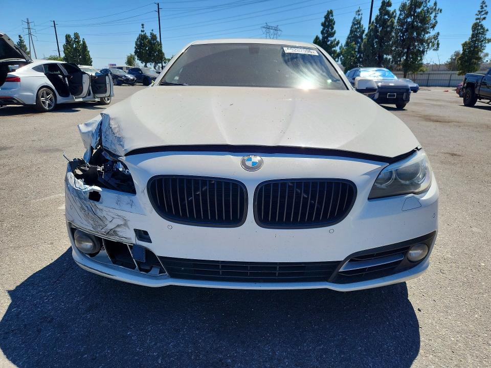 Photo 5 from auction – 2016 BMW 528 with VIN WBA5A5C58GD527095