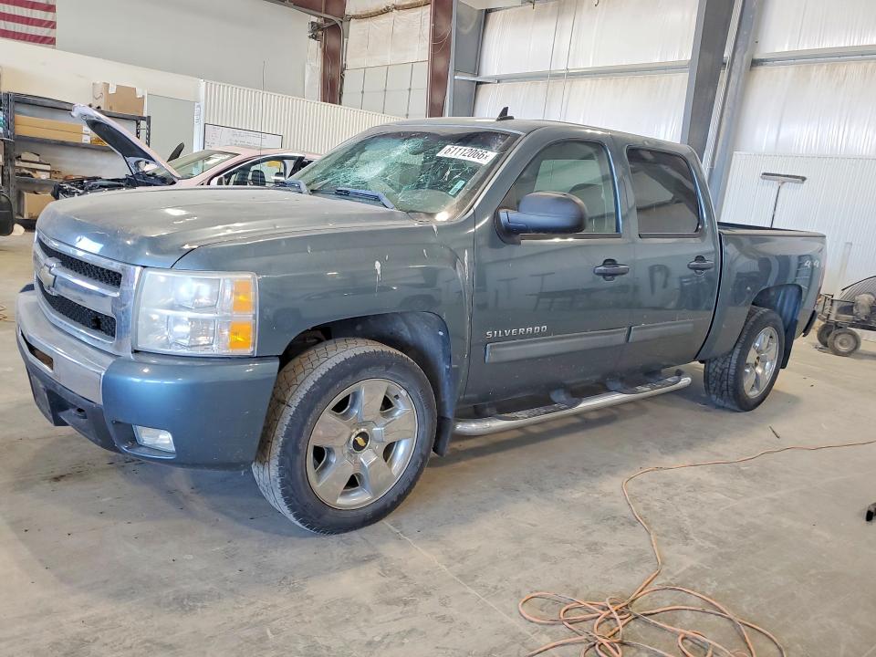 CHEVROLET SILVERADO 2011 with VIN 3GCPKSE35BG264353 - Photo from auction